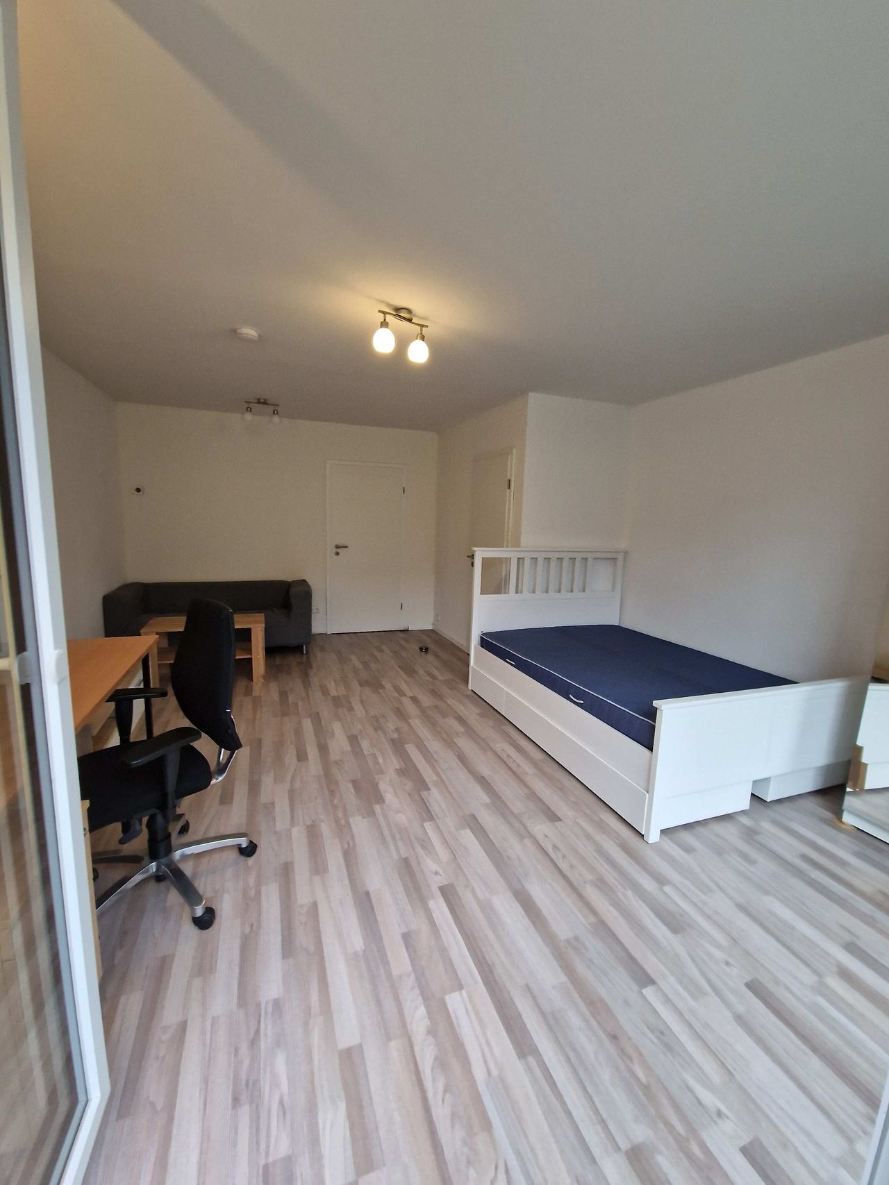 Zimmer Elbgaustraße in Hamburg