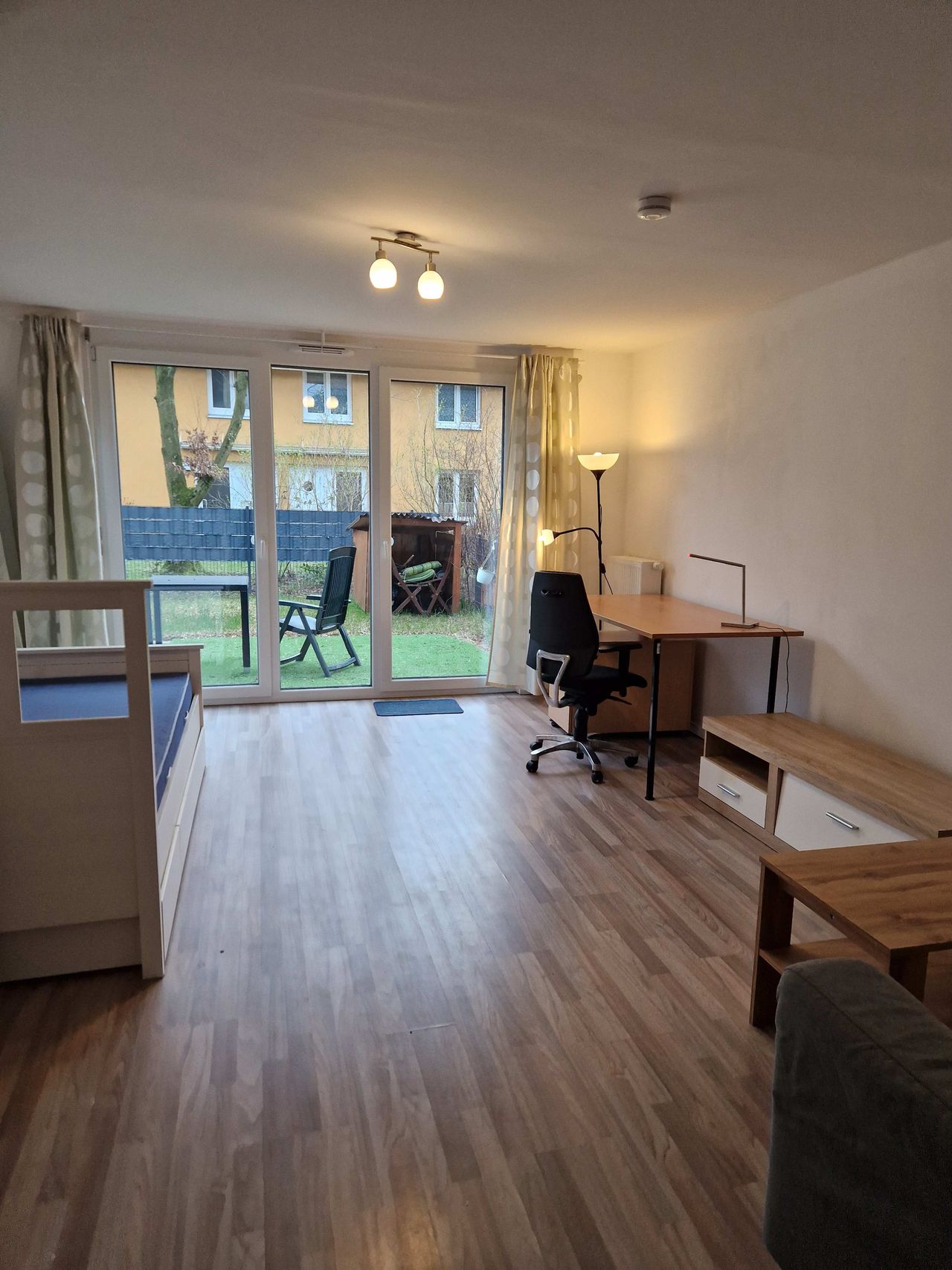 Zimmer Elbgaustraße in Hamburg