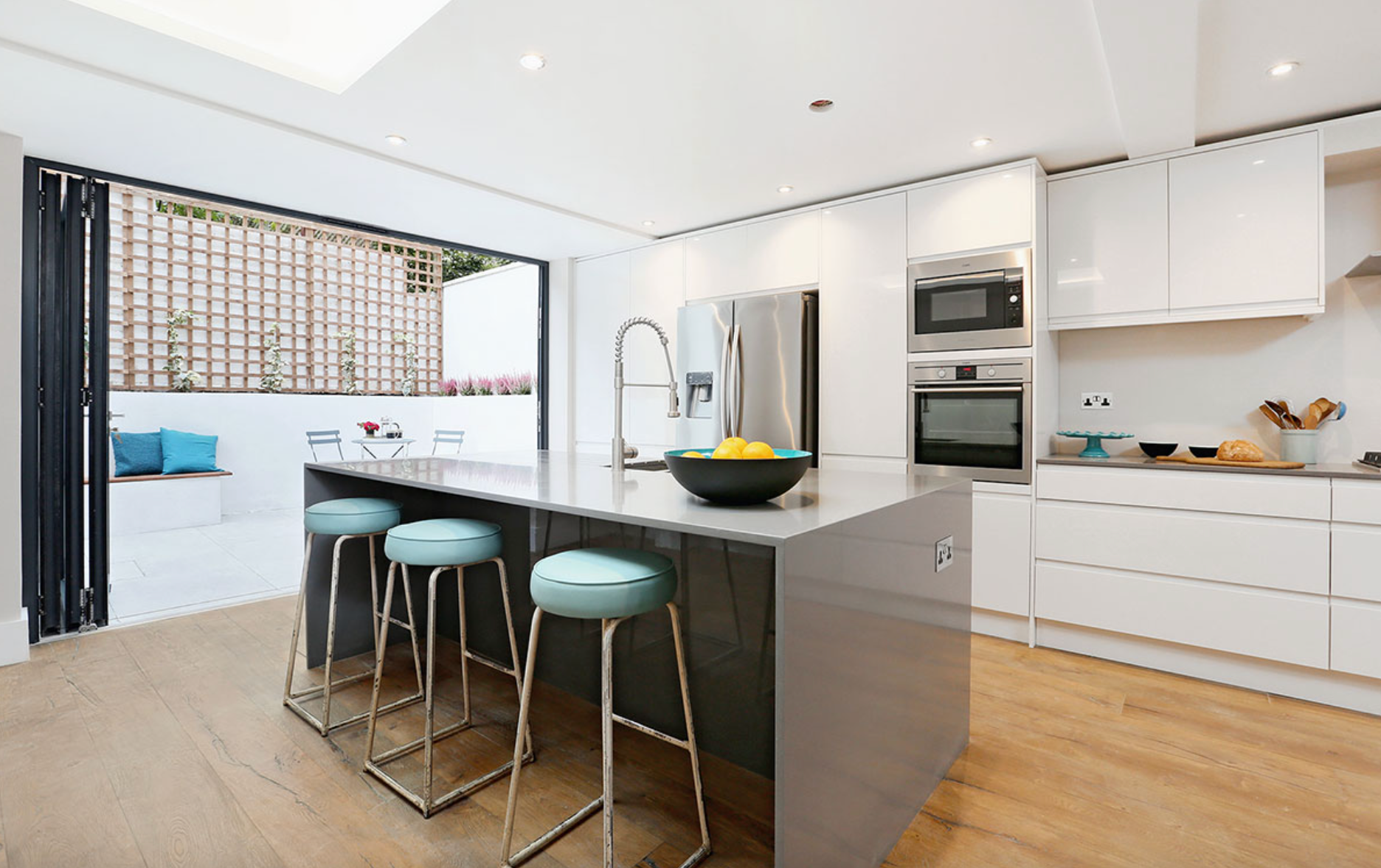 House Musgrave Crescent in Greater London