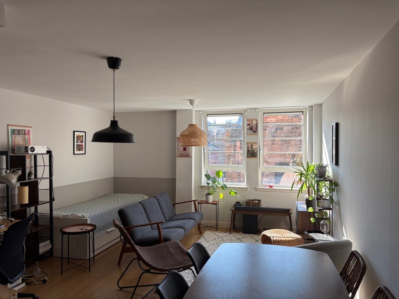 Flat Sauchiehall Street in Glasgow