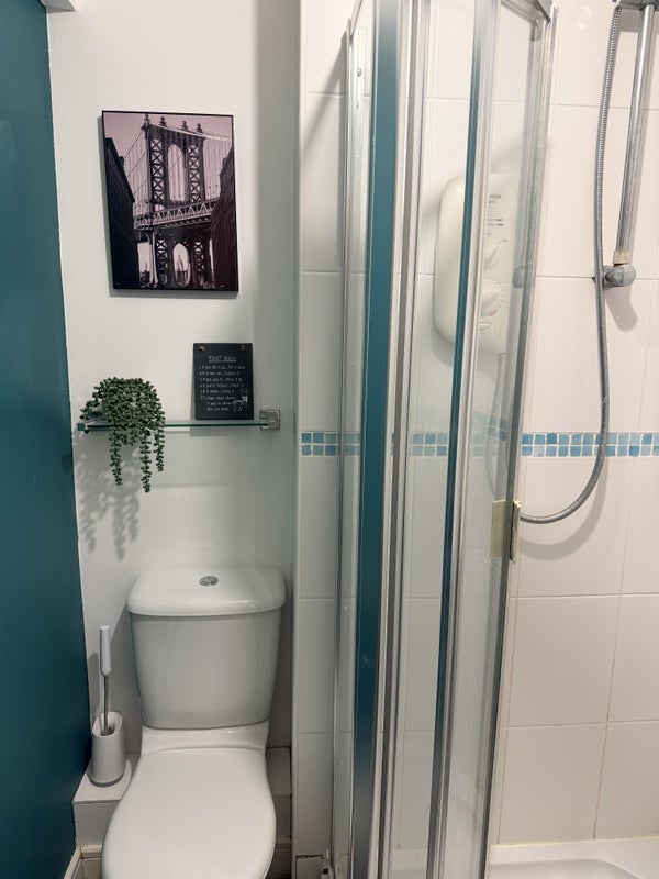 Room Ferry Gait Drive in City of Edinburgh