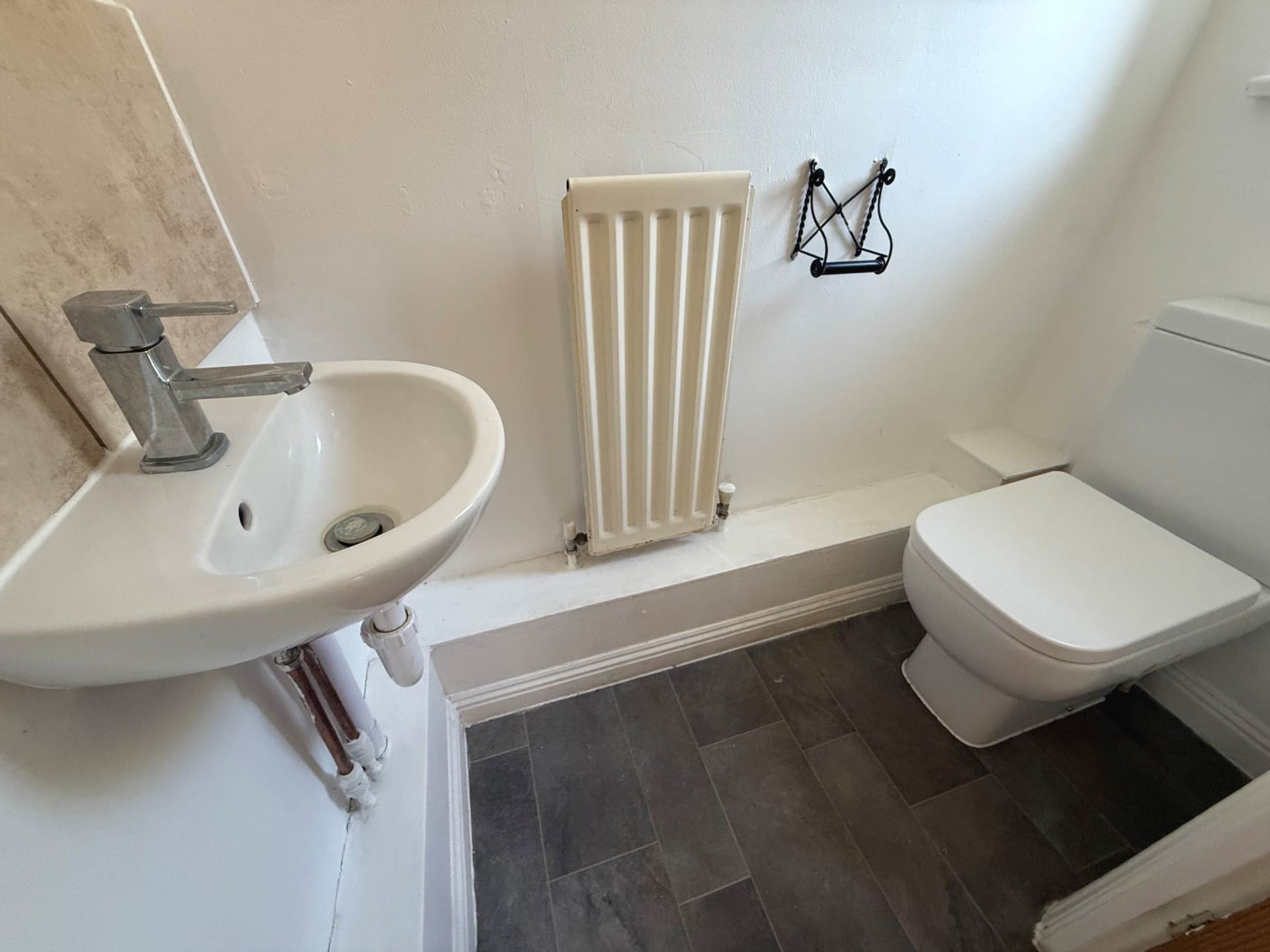 House Dabbling Close in Greater London