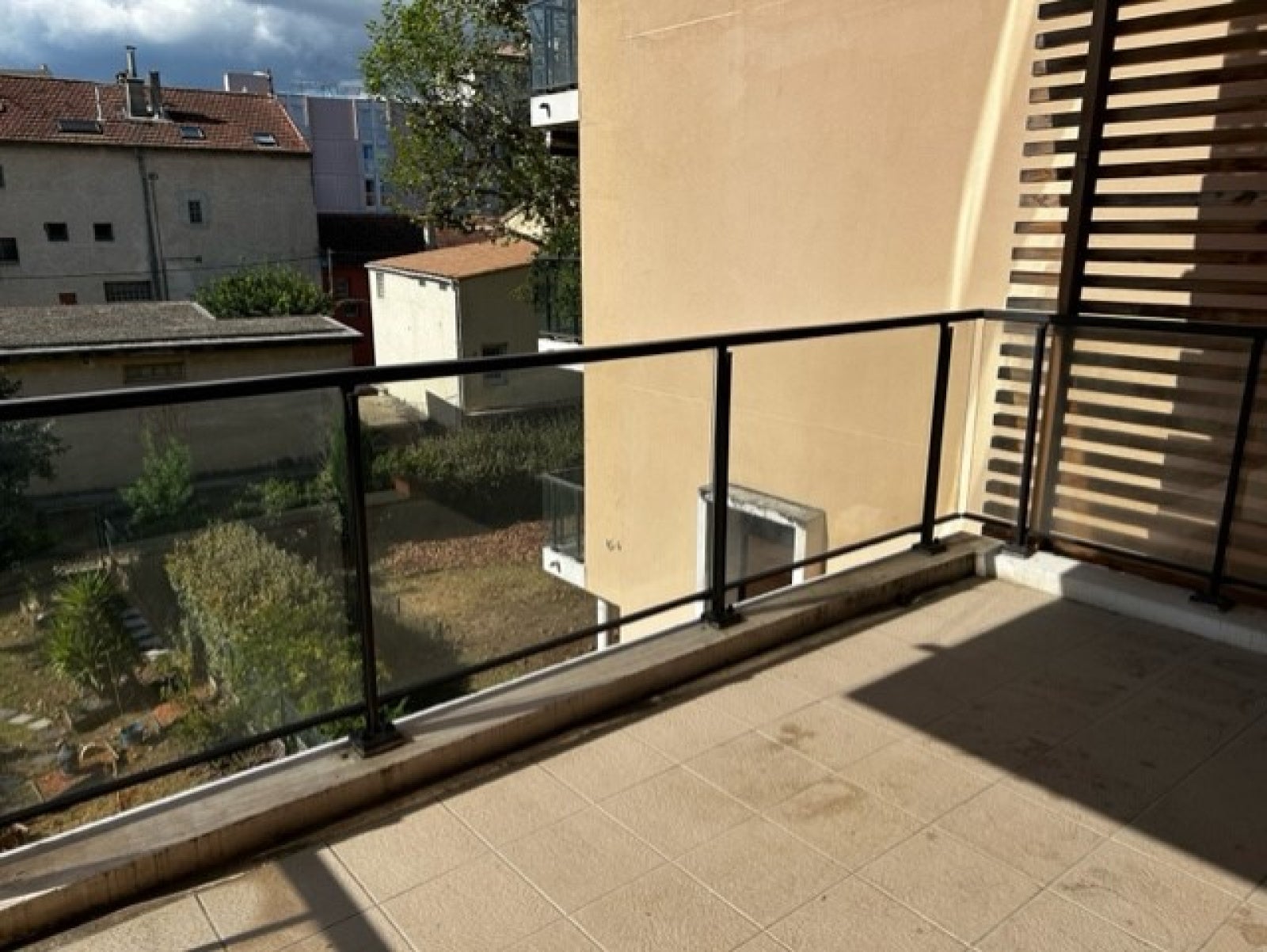 Appartement Rue Monnaie Vieille à Montélimar
