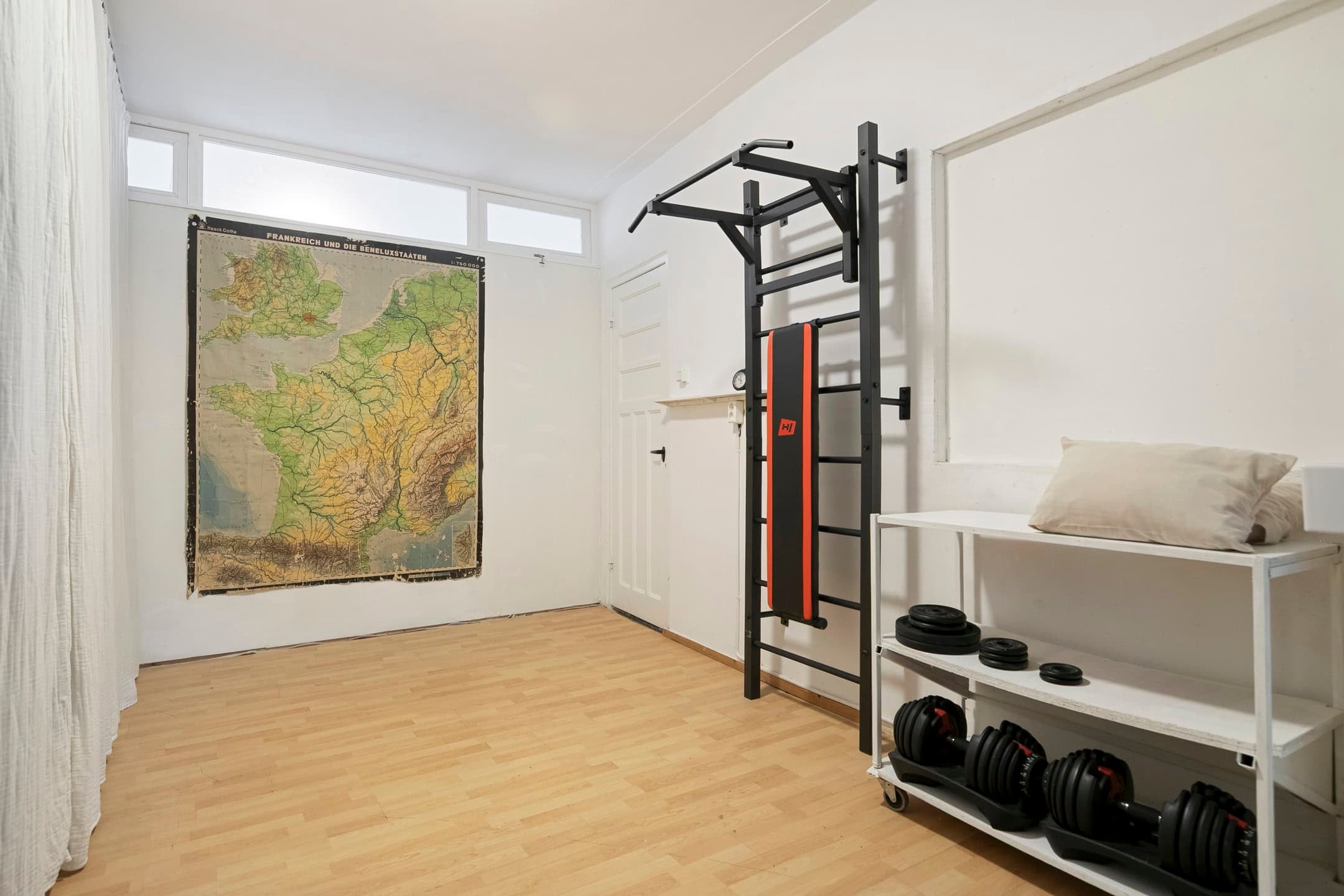 Tussenwoning te koop: Heezerweg 115, Eindhoven