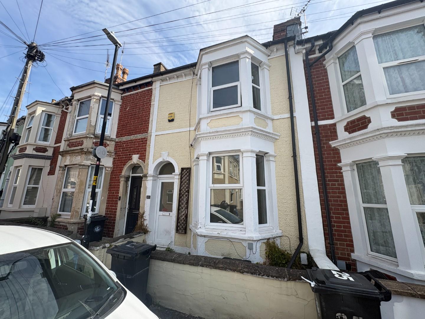 House Lawrence Avenue in Bristol