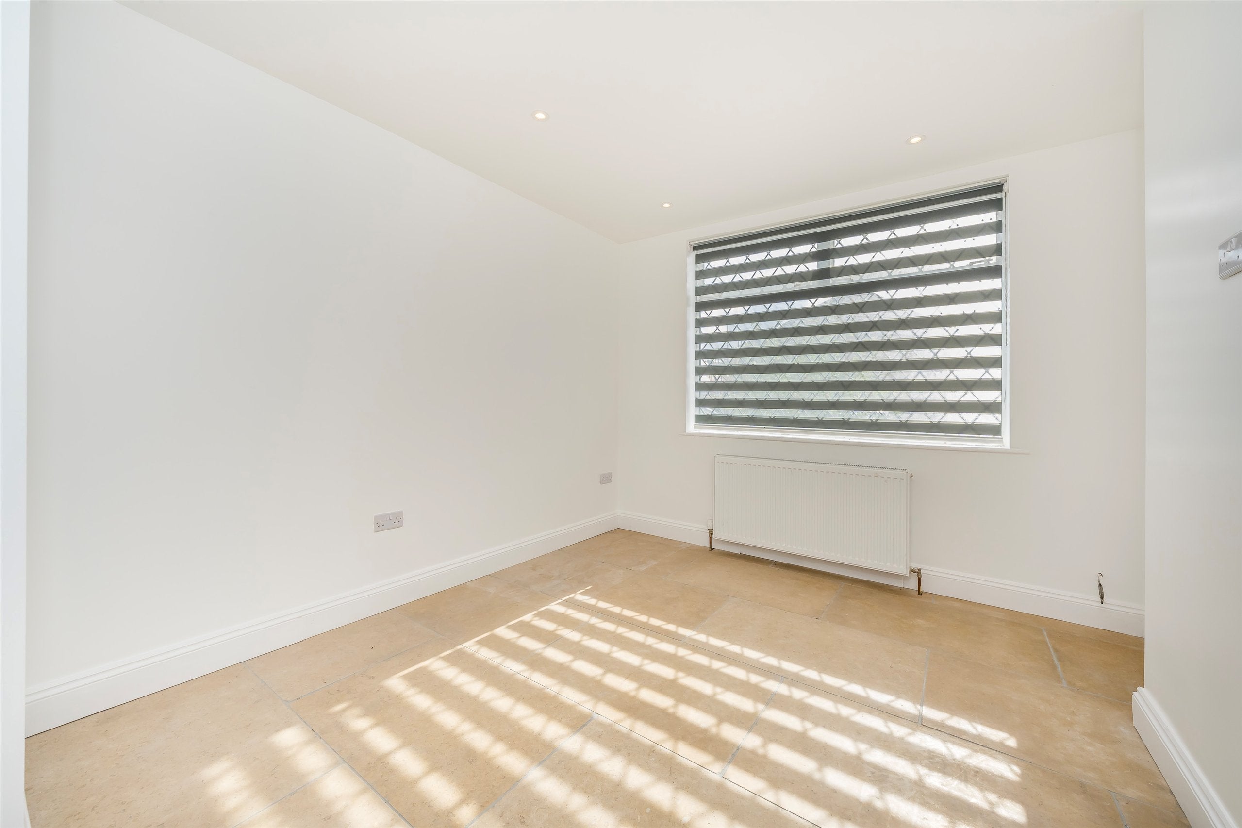House Carlyon Road in Greater London