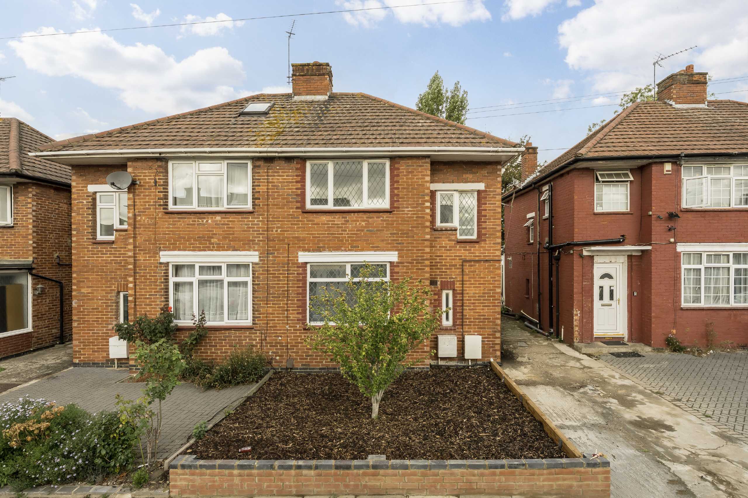 House Carlyon Road in Greater London