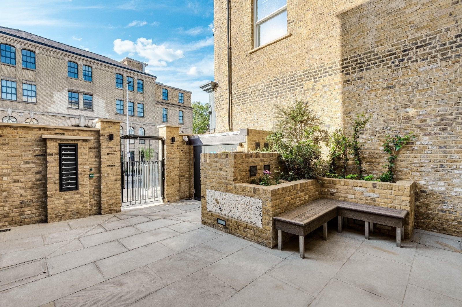 Flat Wandsworth Road in Greater London