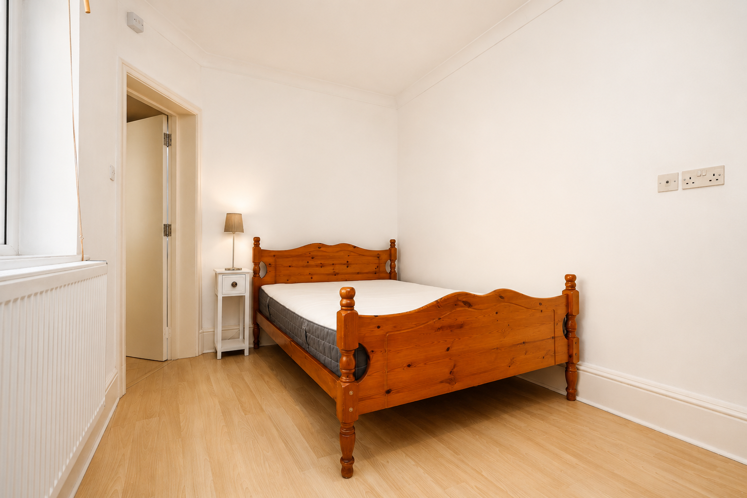 Flat Swinton Street in Greater London