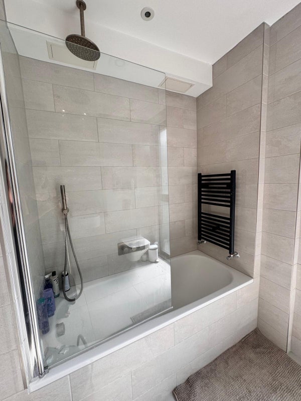 Flat Leighton Road in Greater London
