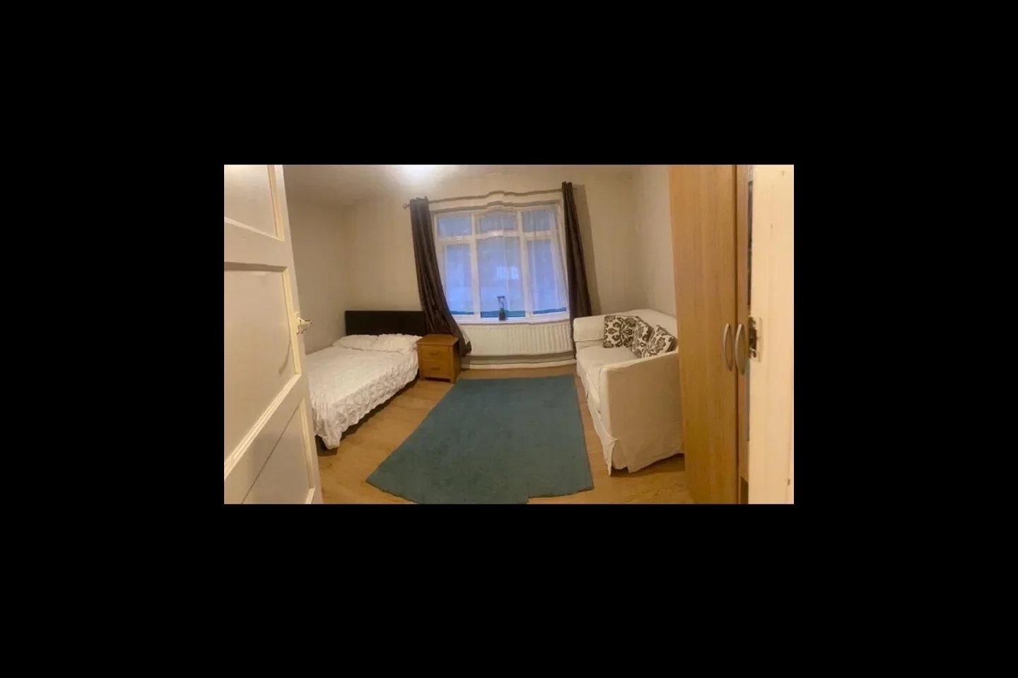 Room Kingsnympton Park Estate in Greater London