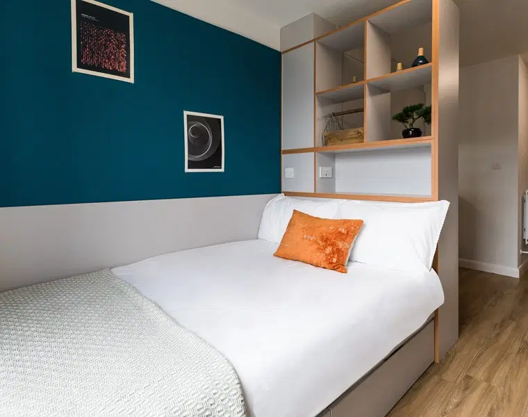 Room Gladstone Place in Brighton