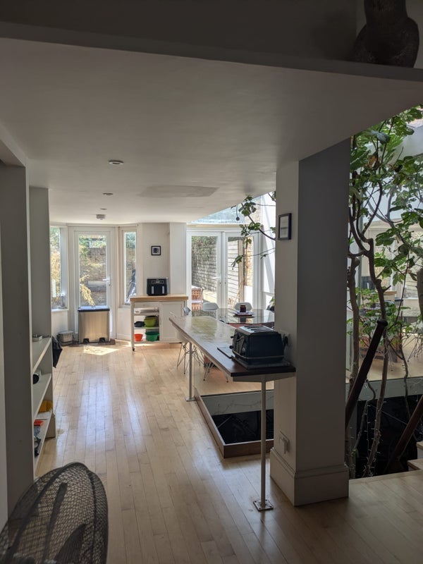 Room Kimberley Road in Greater London