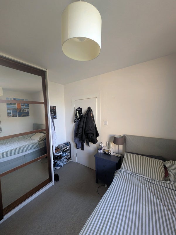Room Kimberley Road in Greater London