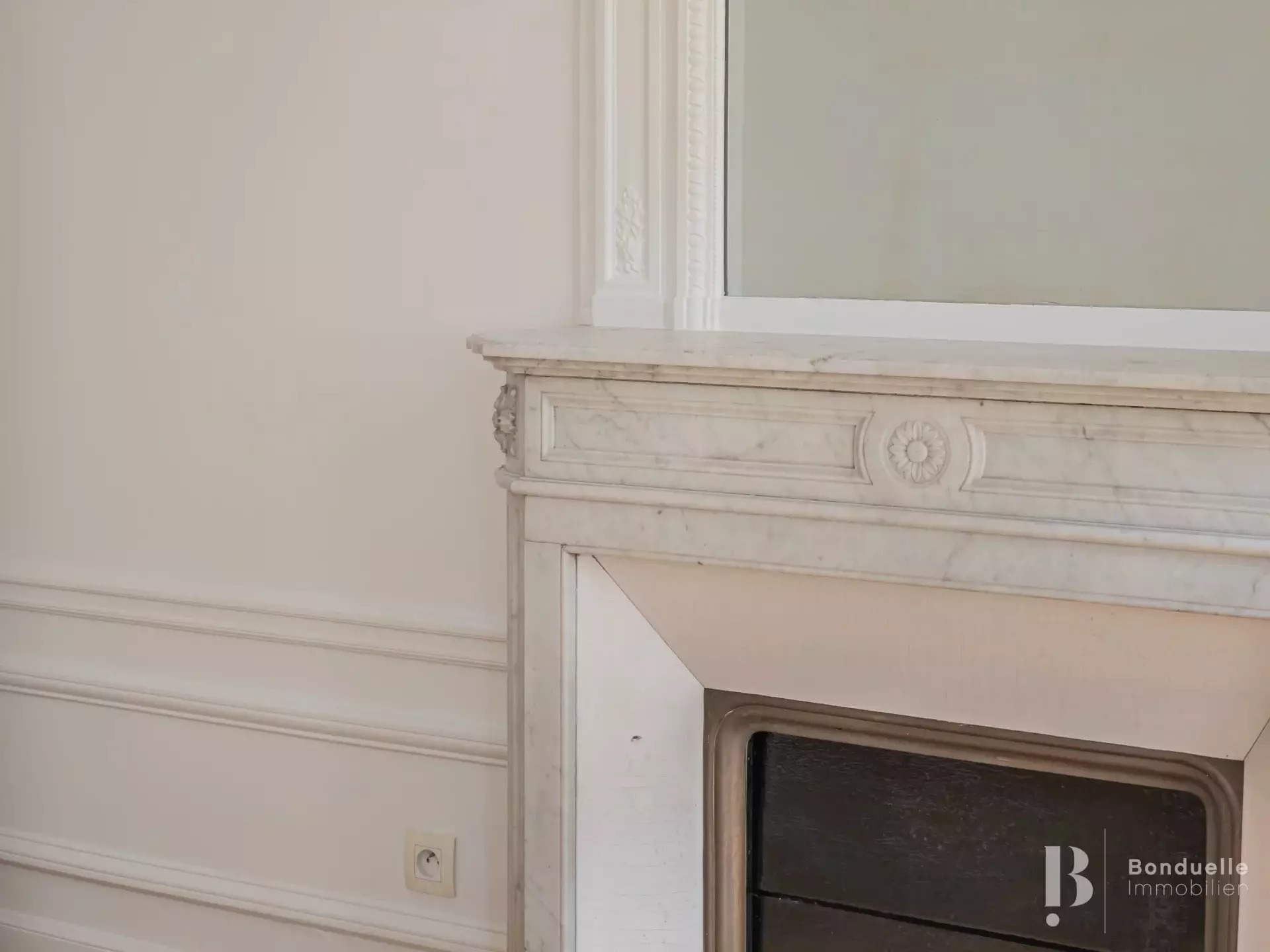 Appartement Rue Anatole de la Forge à Paris