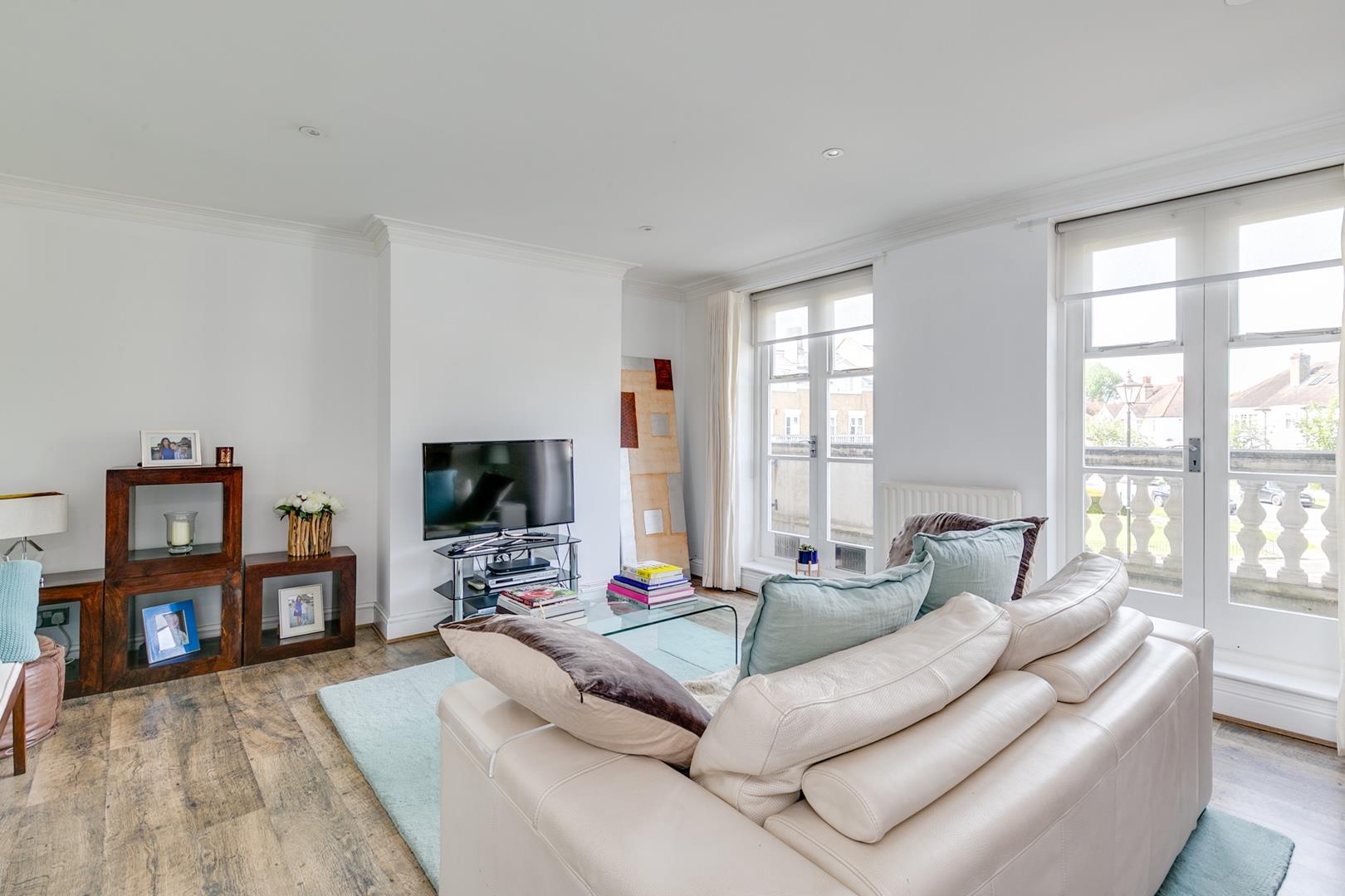 House Fitzroy Crescent in Greater London