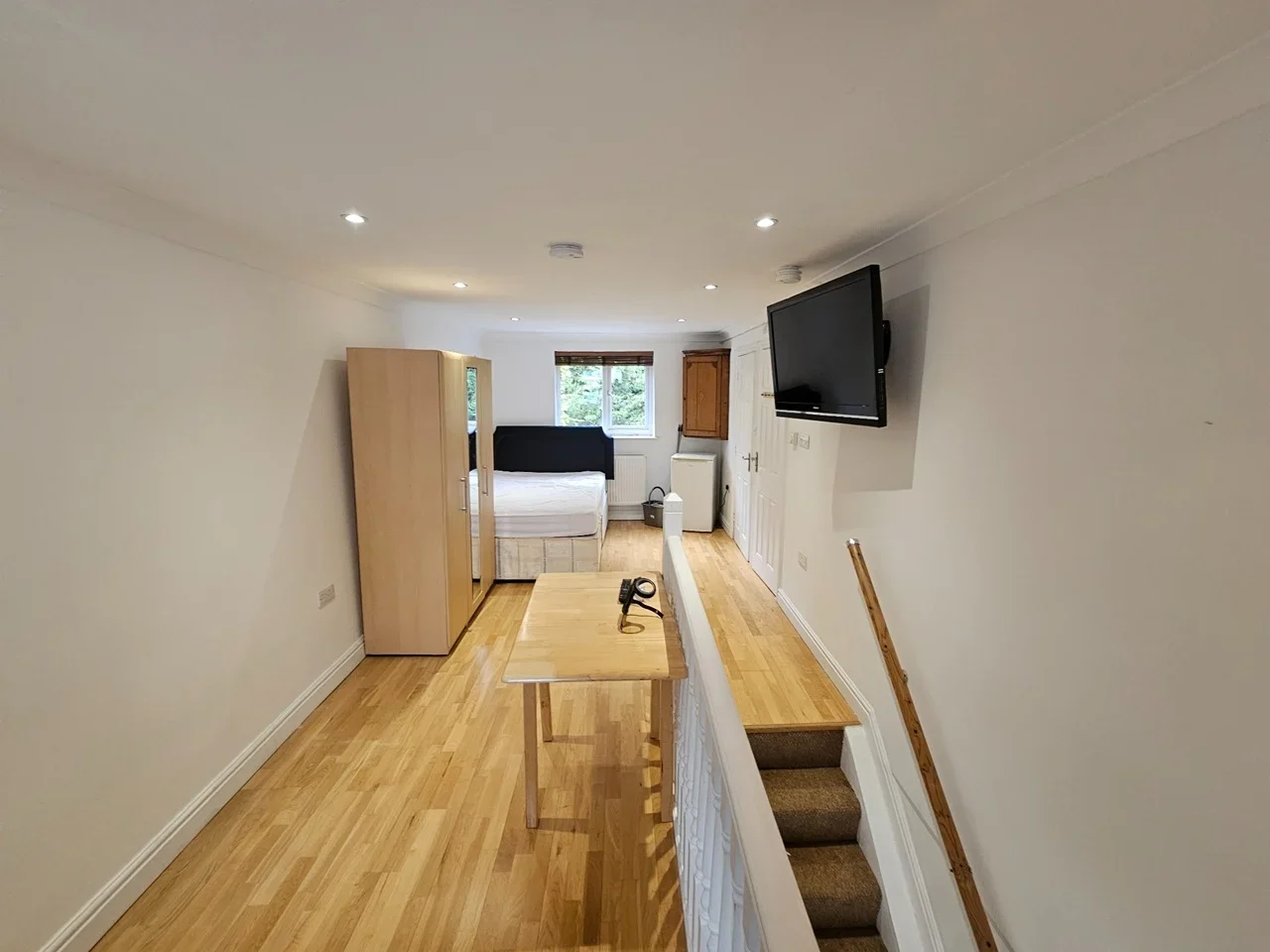 Flat Finchley Road in Greater London
