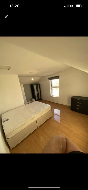 Room Stapleton Road in Bristol