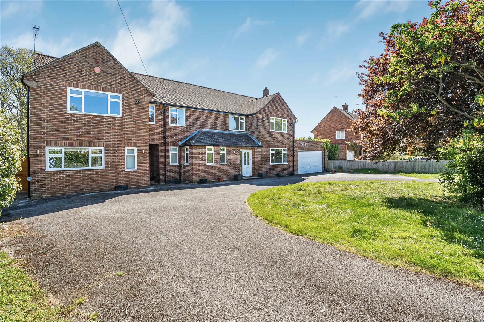 House Manor Road in Maidenhead