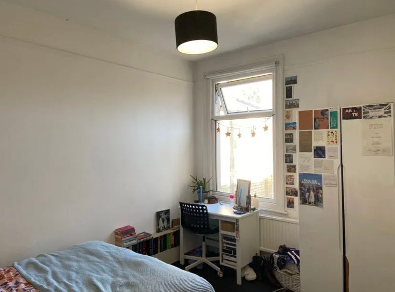 Room Tewkesbury Terrace in Greater London
