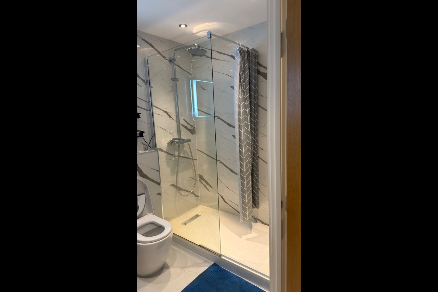 Room Mercer Walk in Greater London