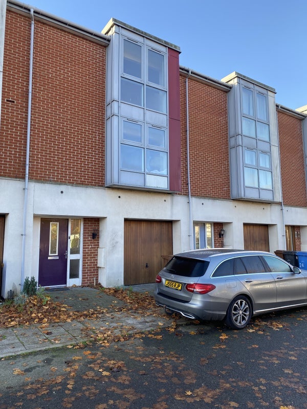 Room Jamestown Boulevard in Ipswich