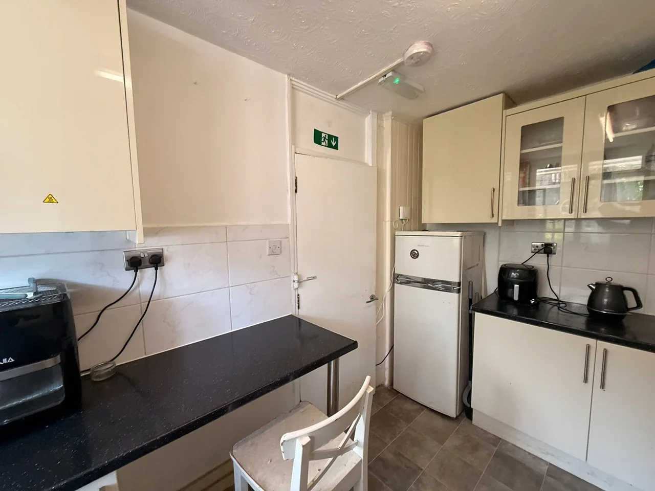 Room Brock Place in Greater London