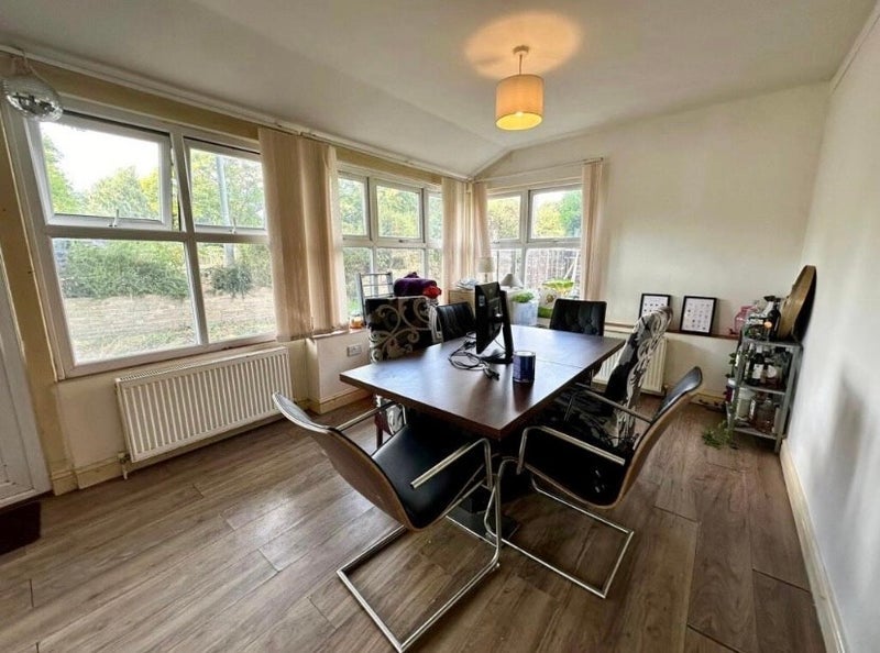 Room Cavendish Road in Manchester