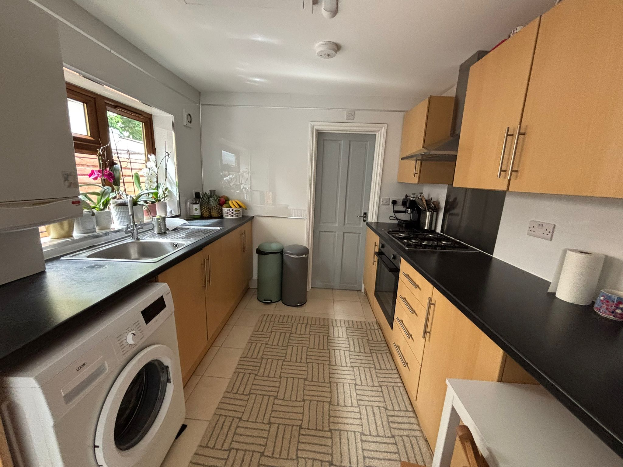 Flat Ley Street in Greater London