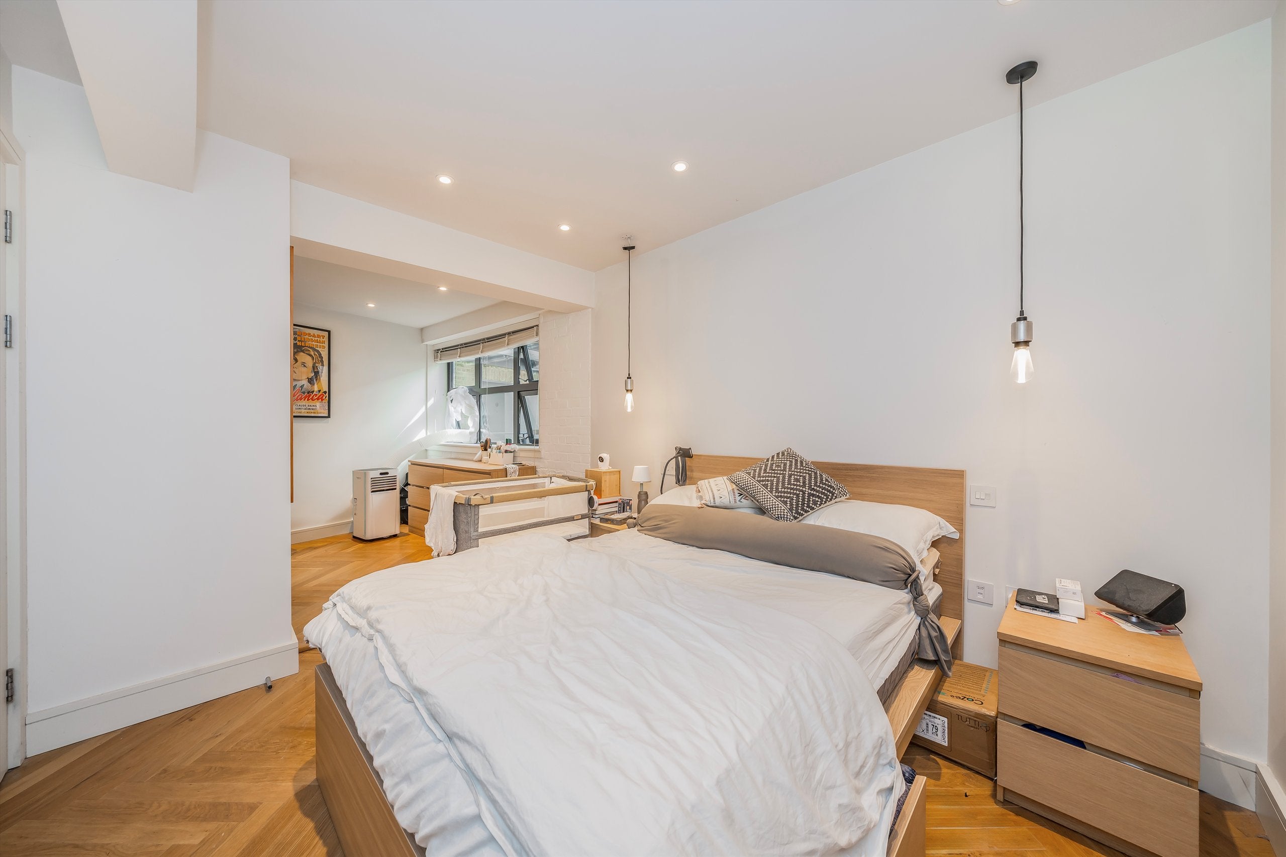 Flat Atalanta Street in Greater London