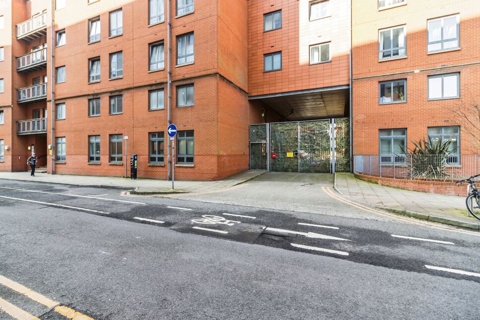 Flat Ellesmere Street in Manchester