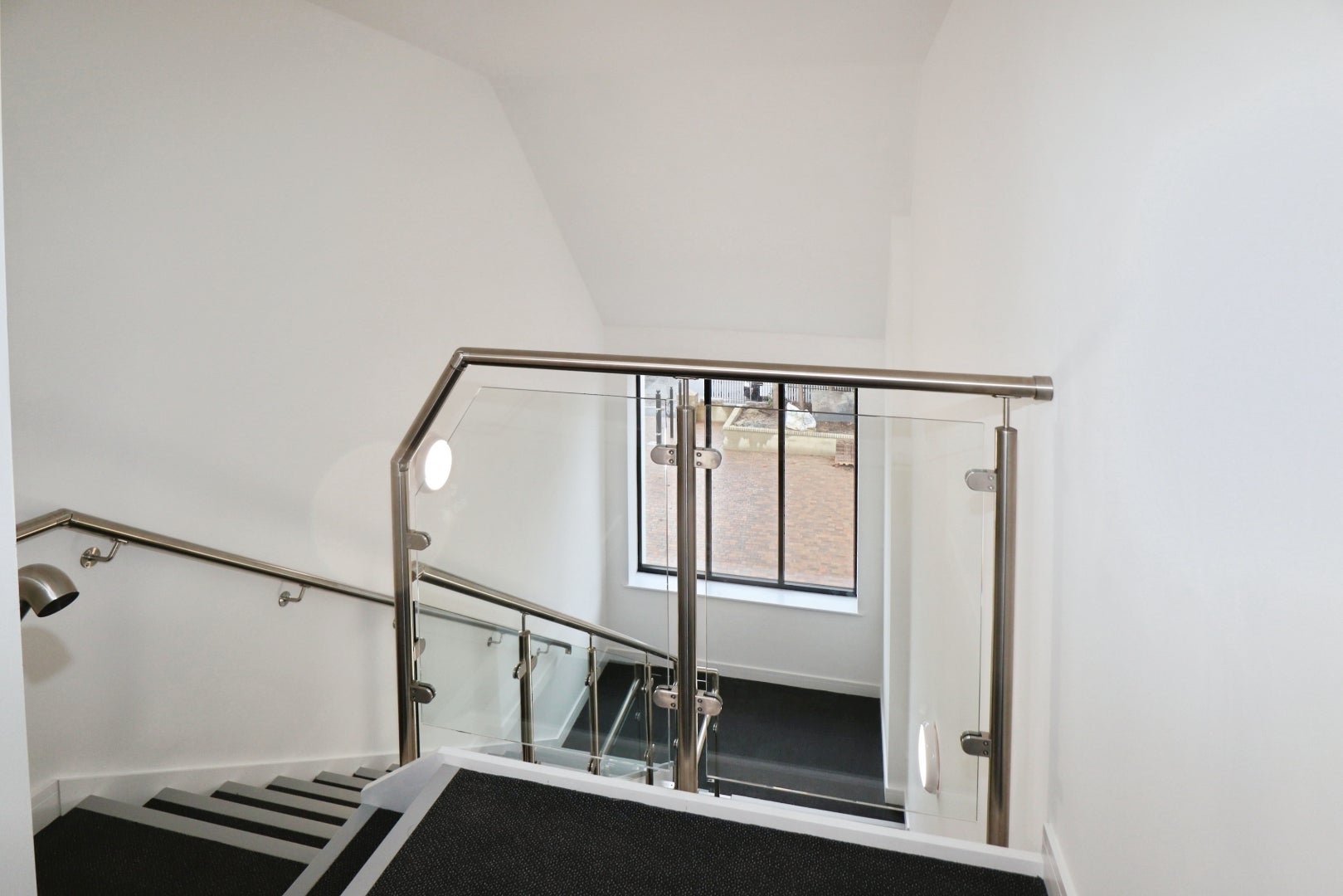 Flat Summer Hill in Greater London