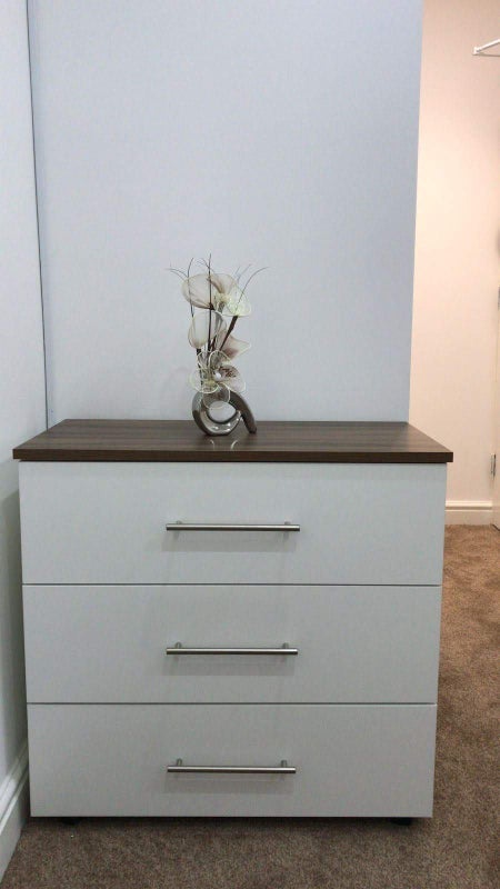 Room Fane Way in Maidenhead