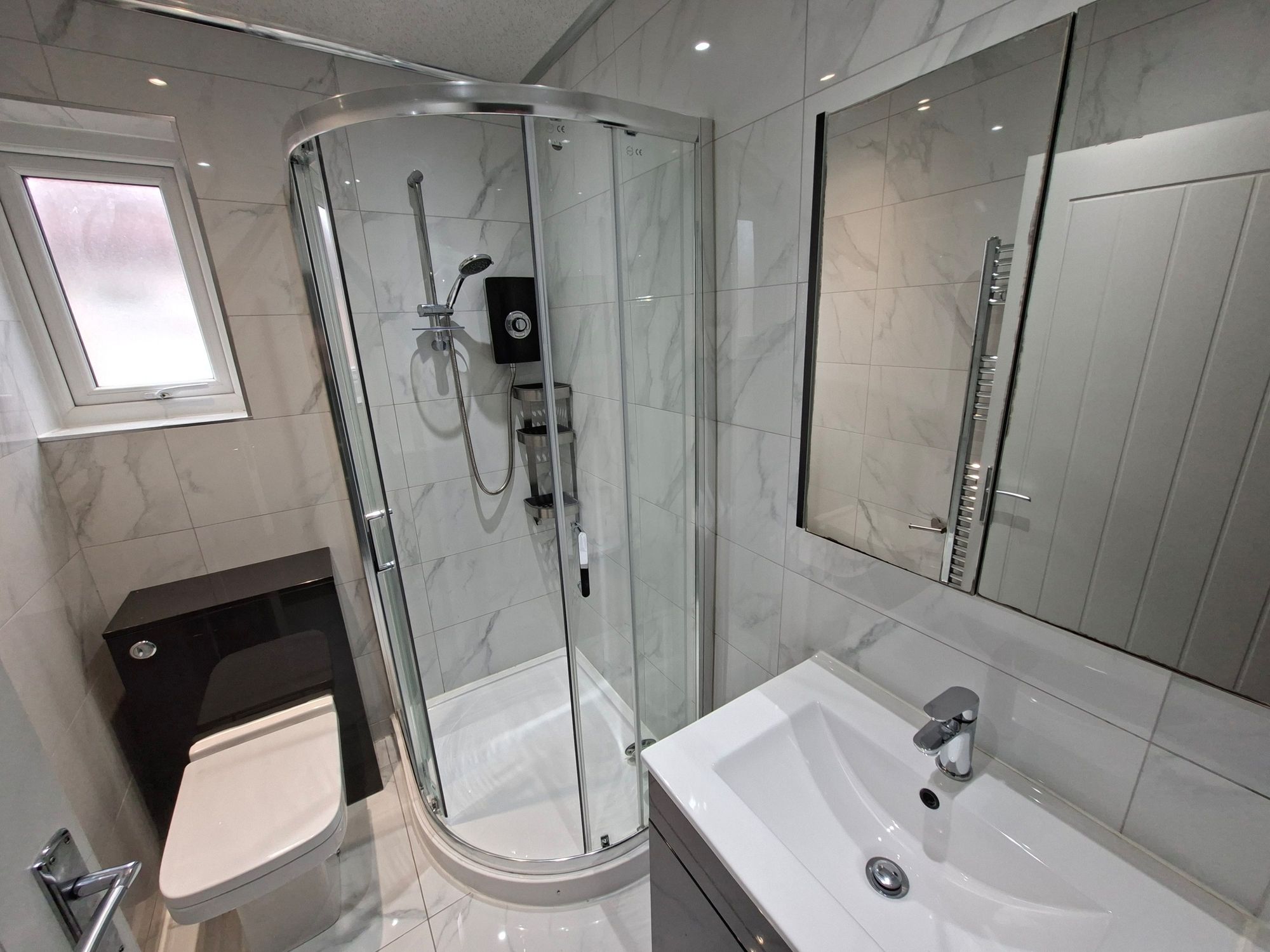 Room Garden Avenue in Trafford
