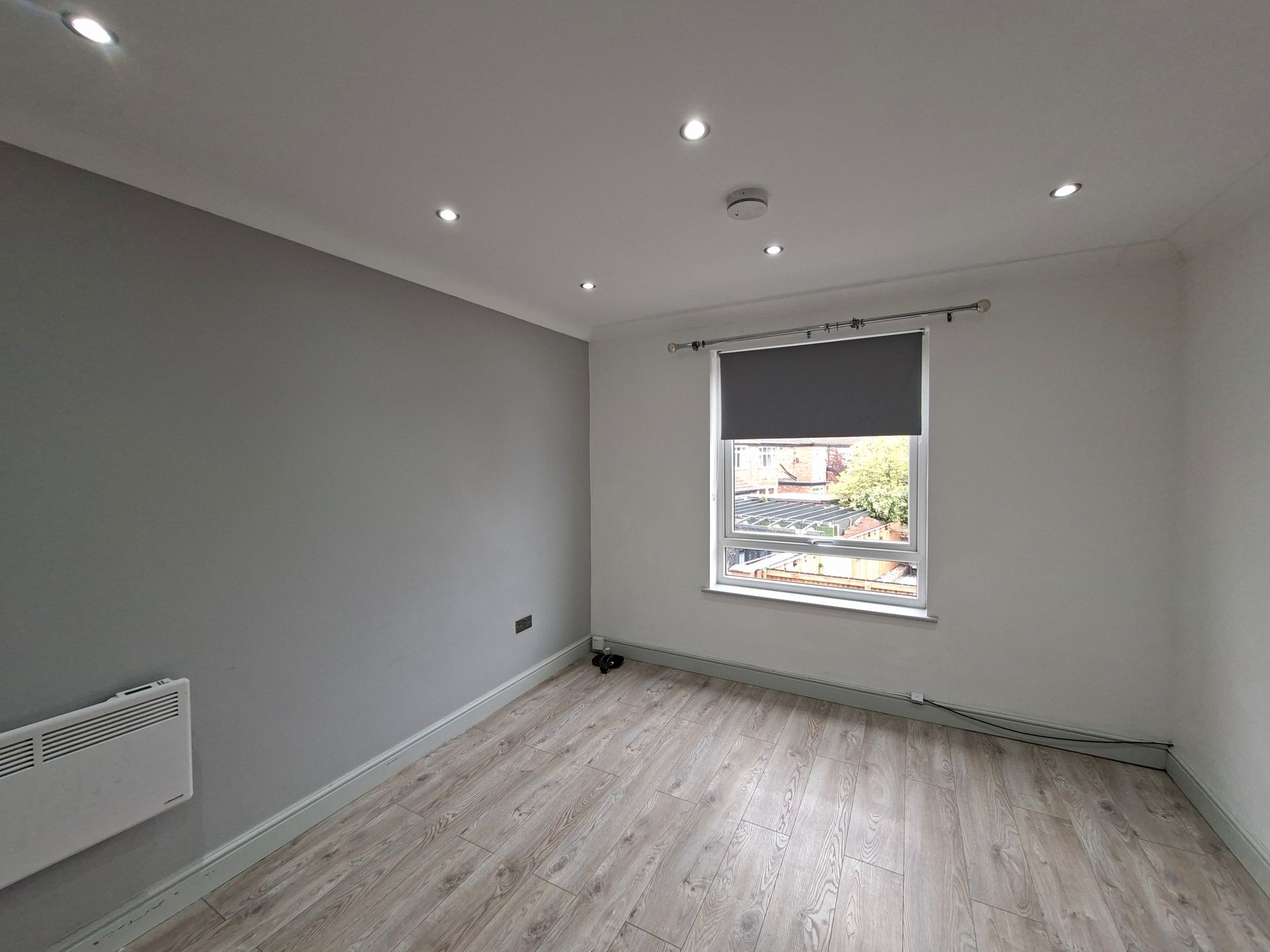 Room Garden Avenue in Trafford