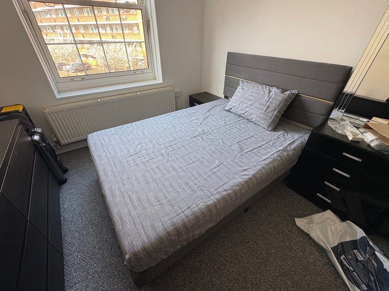 Room Millfields Road in Greater London