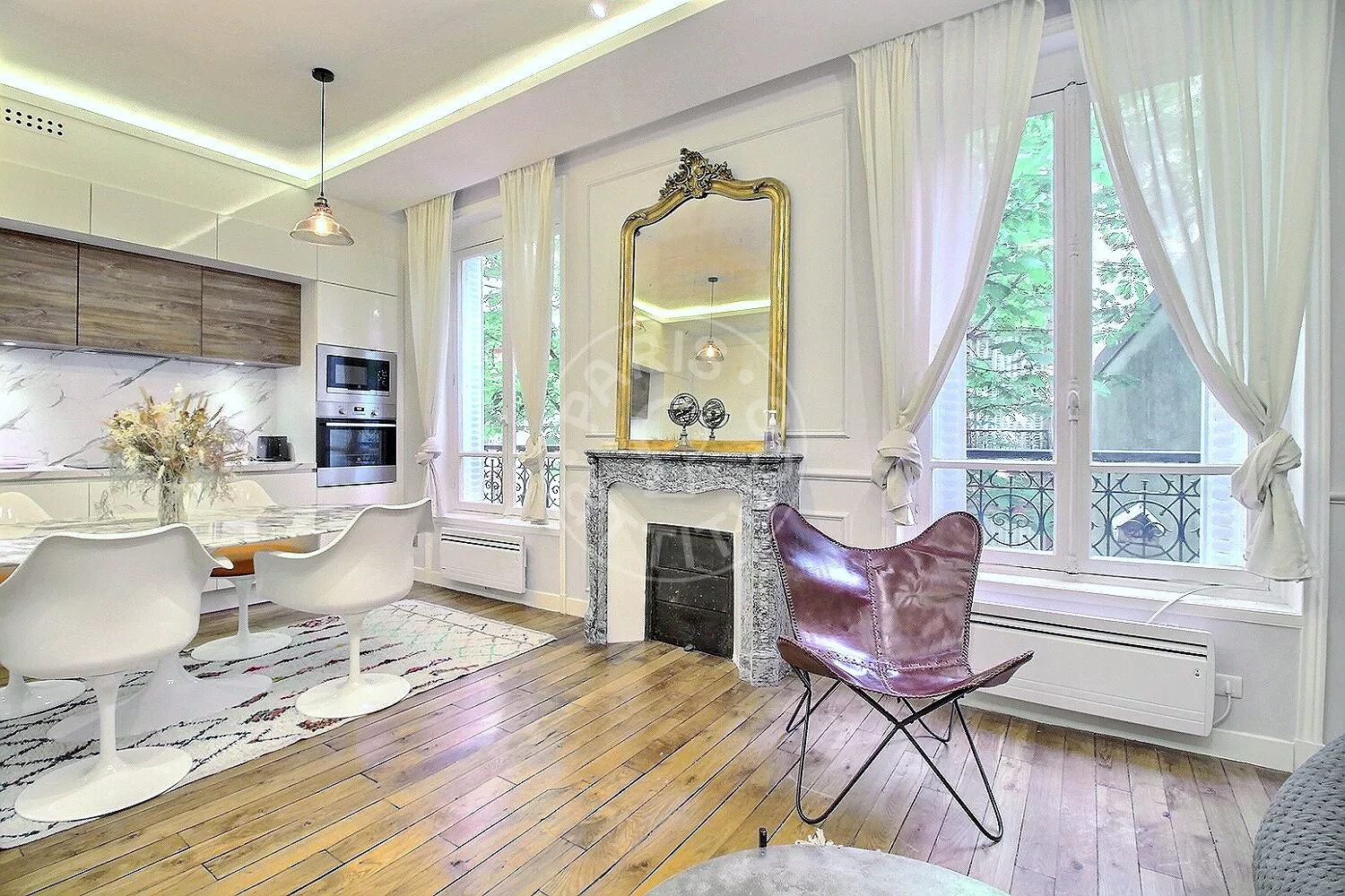Appartement Place de Breteuil à Paris