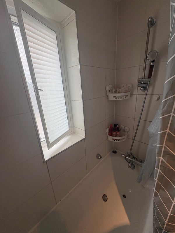Room Talwin Street in Greater London