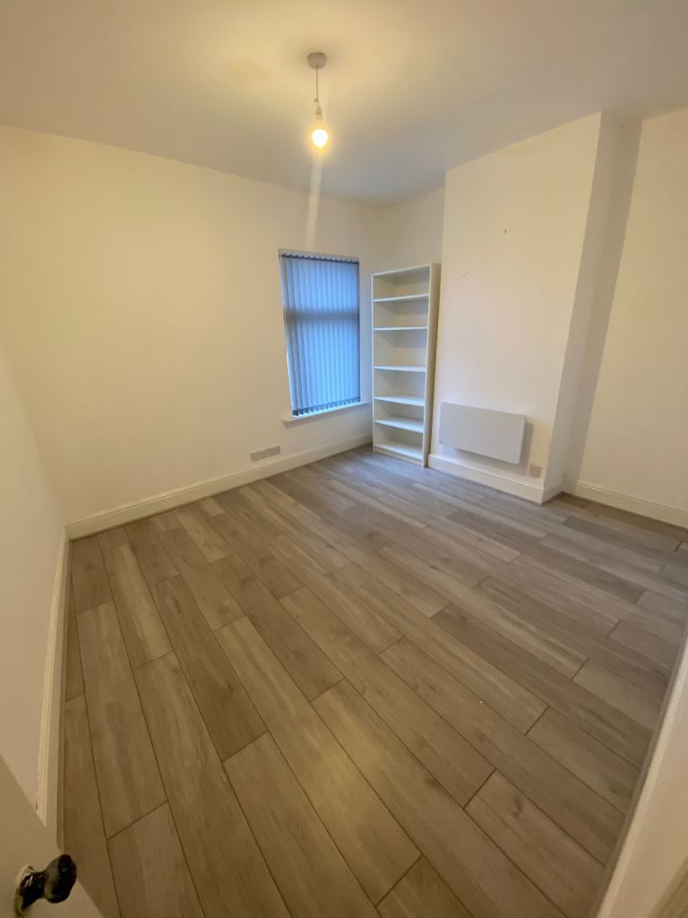 Flat Swan Lane in Coventry
