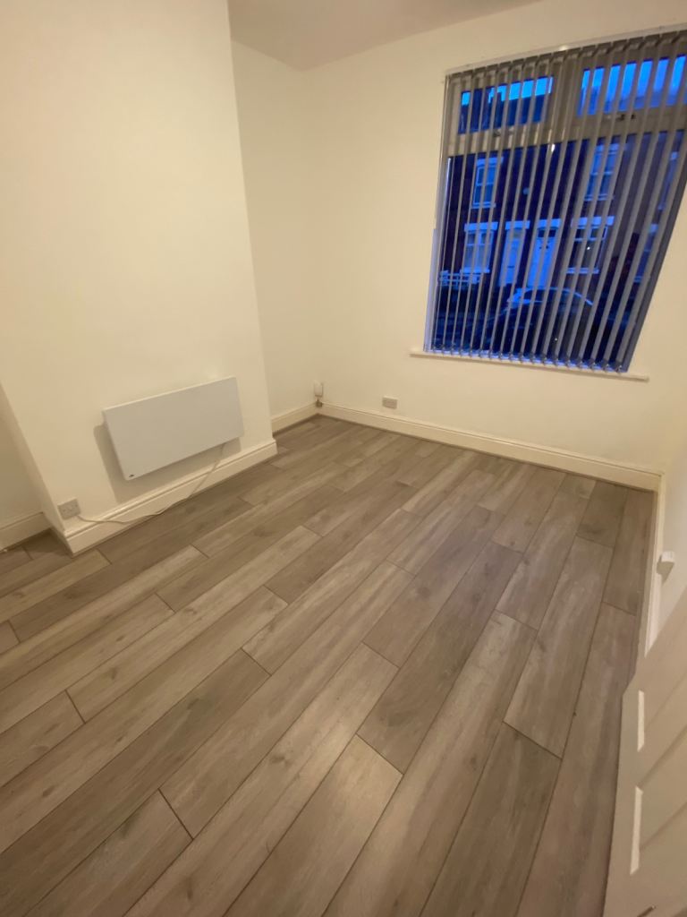 Flat Swan Lane in Coventry