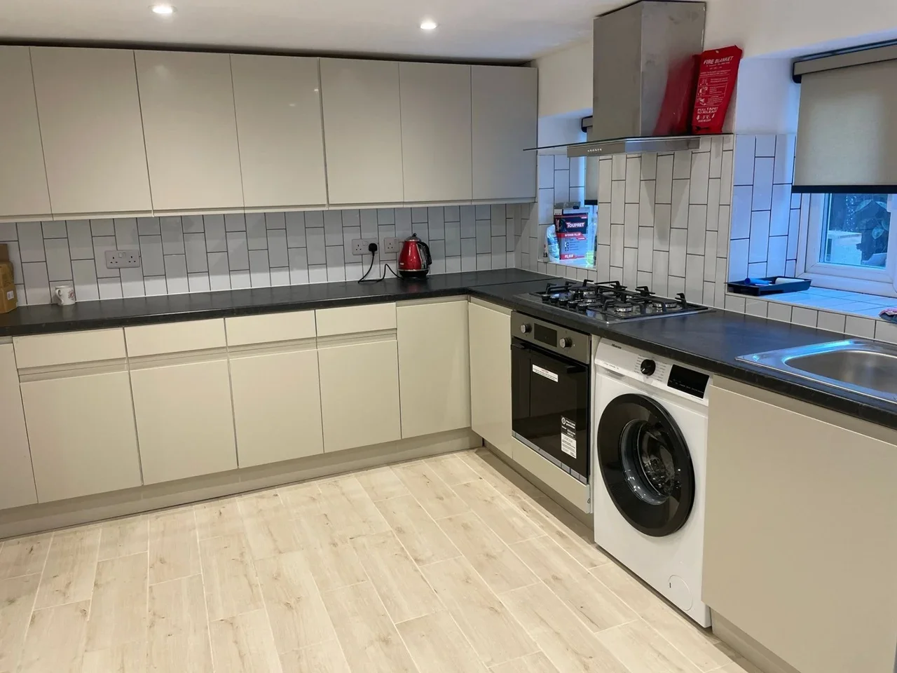 Room Myrdle Street in Greater London