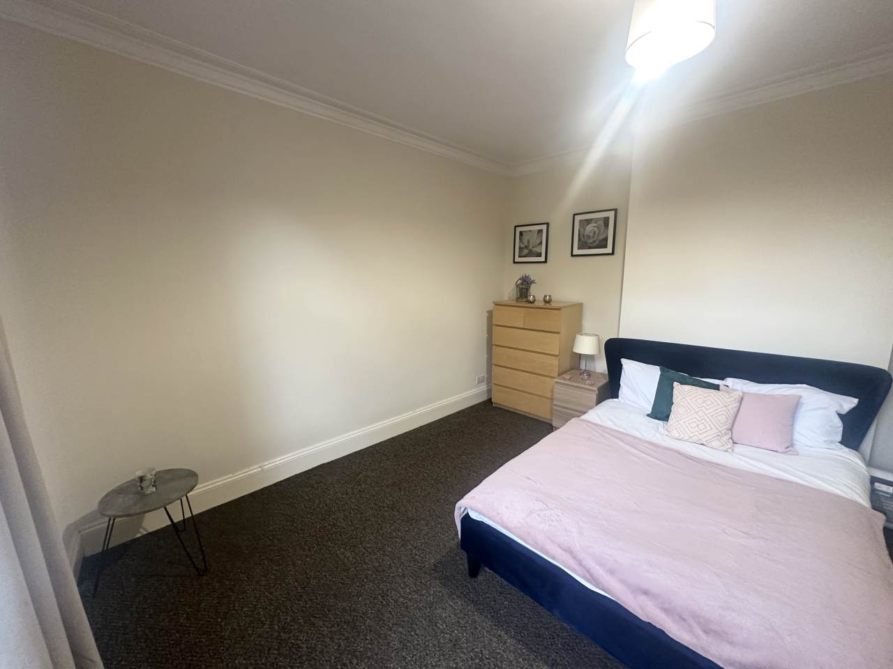 Room Morris Lane in Leeds