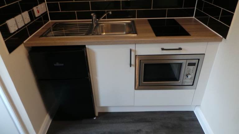 Flat Ashburnham Road in Luton