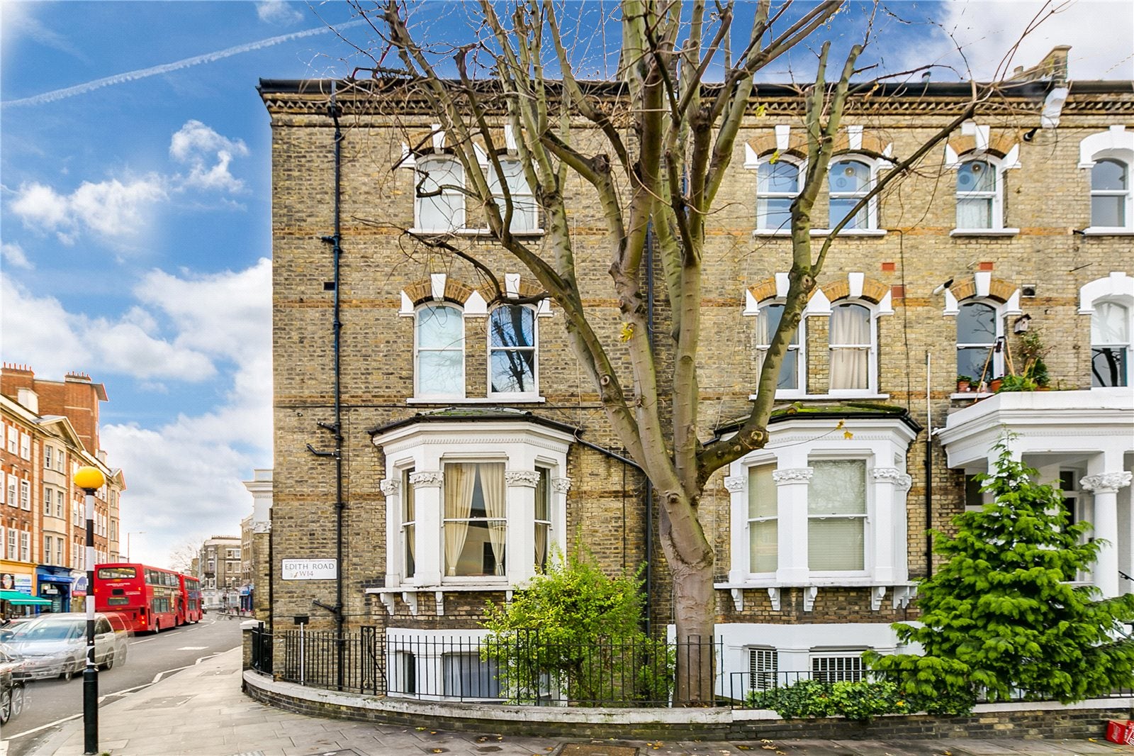 Flat Edith Road in Greater London