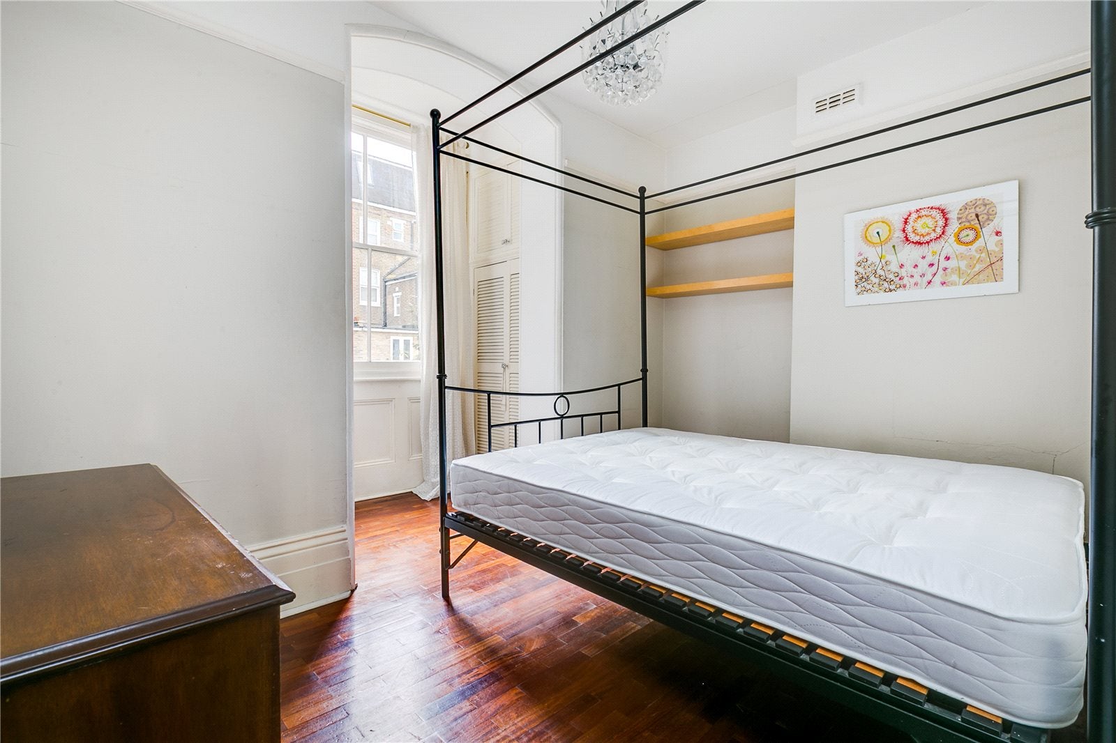 Flat Edith Road in Greater London
