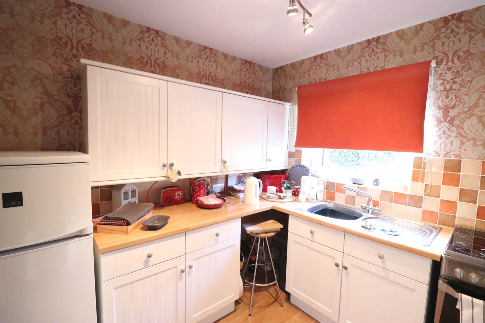 House Deeds Grove in High Wycombe