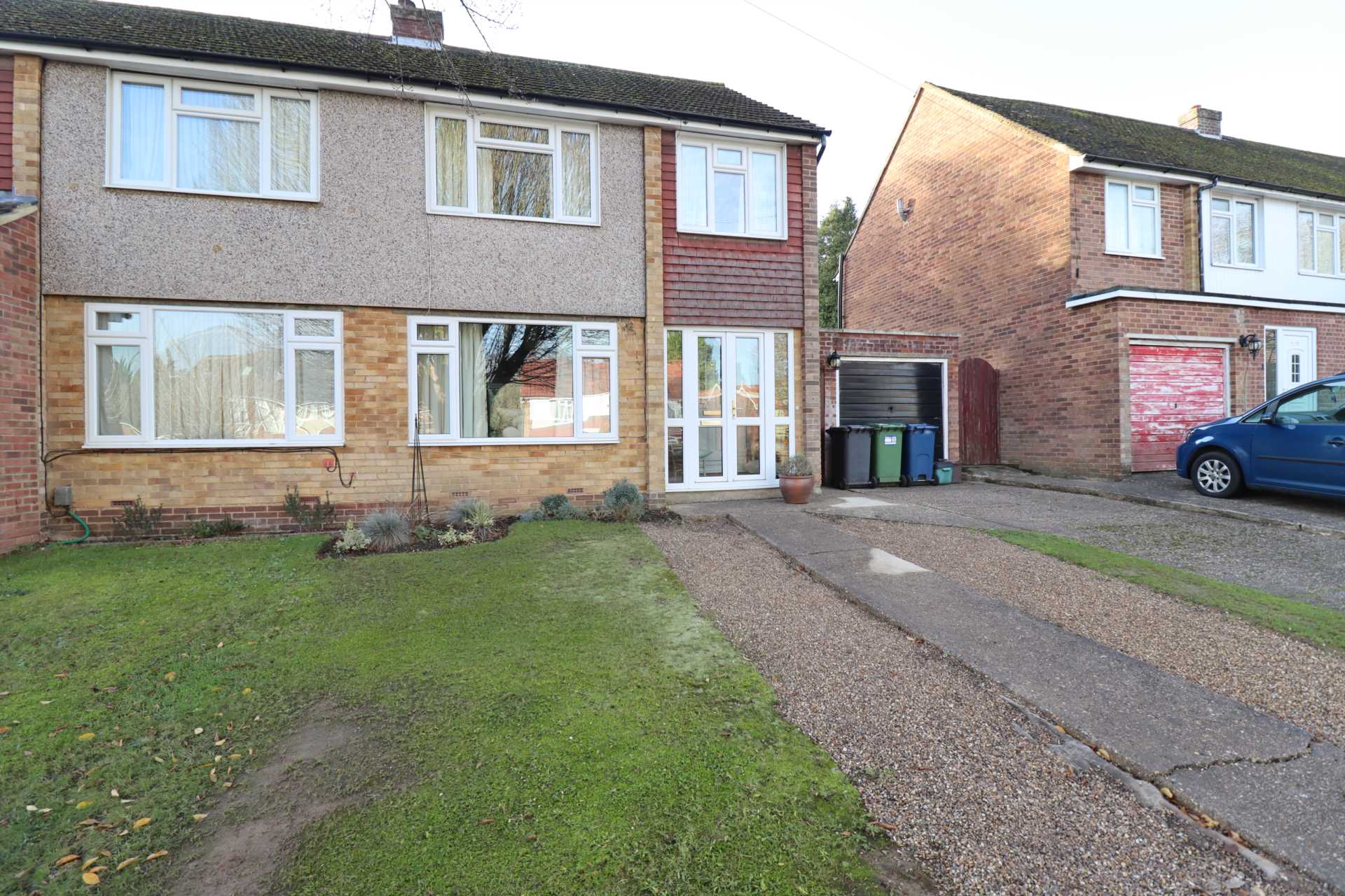 House Deeds Grove in High Wycombe