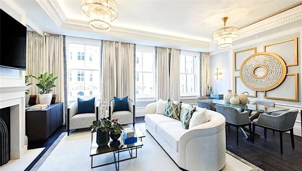 Flat Prince of Wales Terrace in Greater London