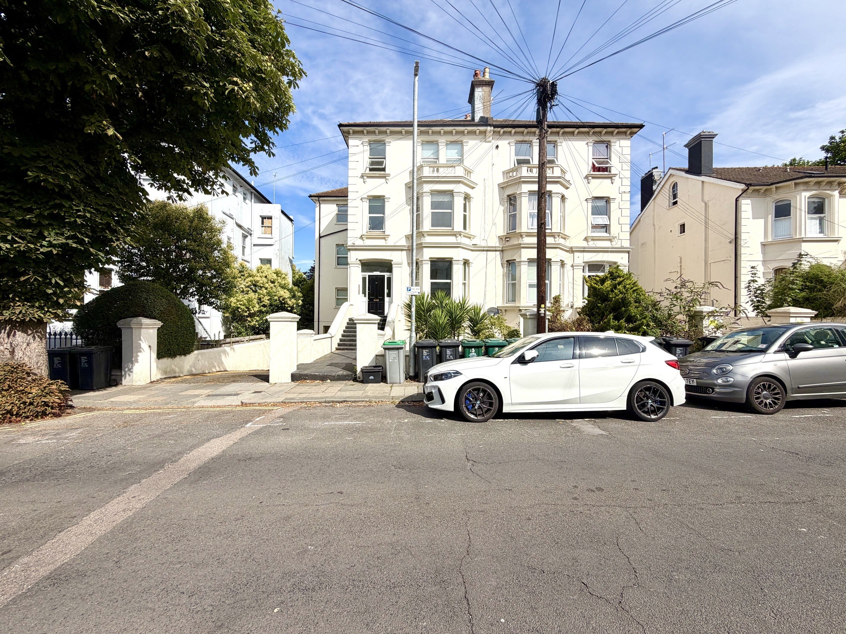 Flat Springfield Road in Brighton
