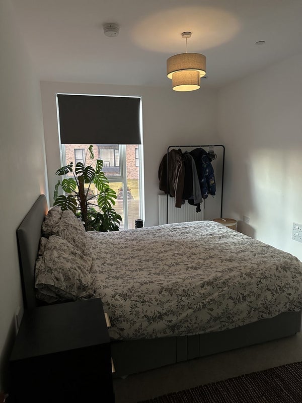 Flat Hatcham Street in Greater London